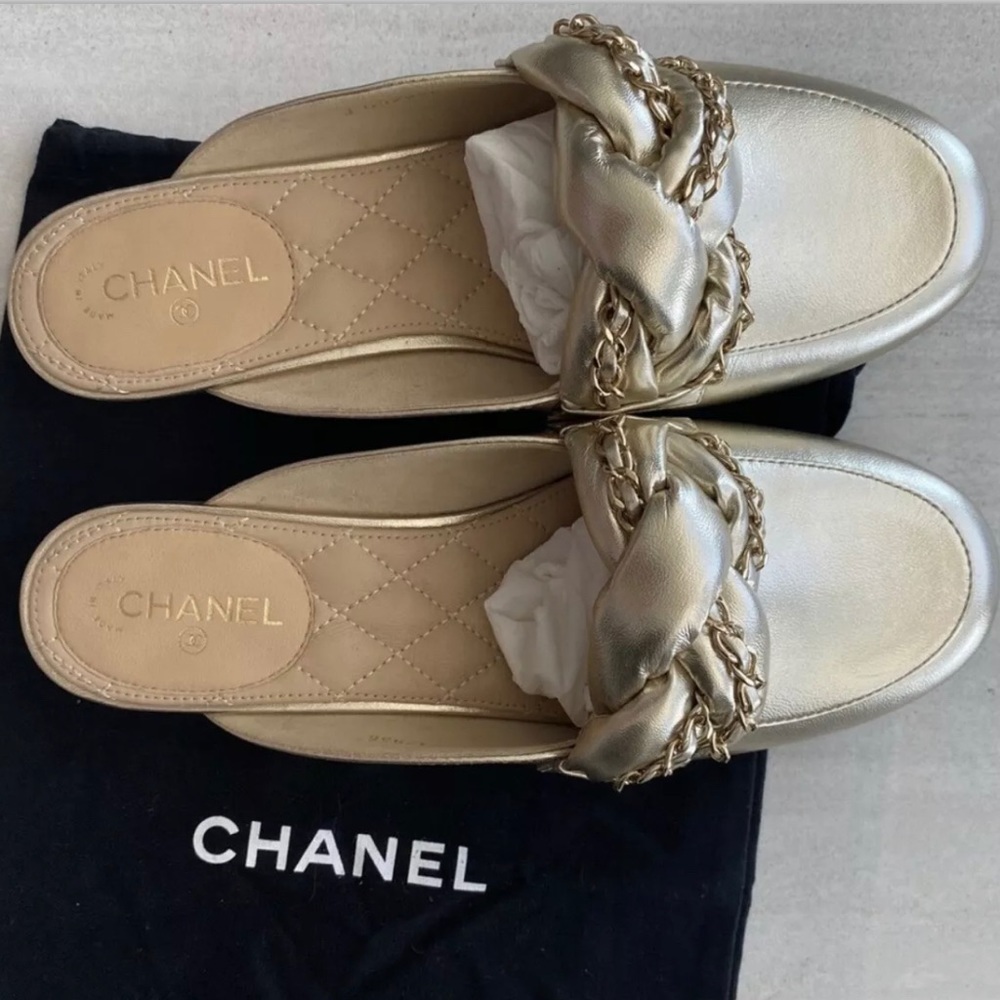 CHANEL Gold Leather Chain Sandals Slippers Sz 37.5 - Picture 3 of 3